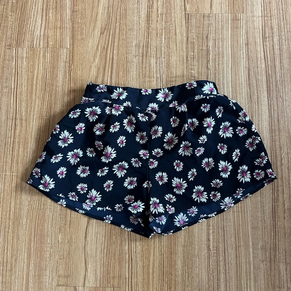 Charlotte Russe Floral Black Shorts High Waisted Summer Festival Size XS